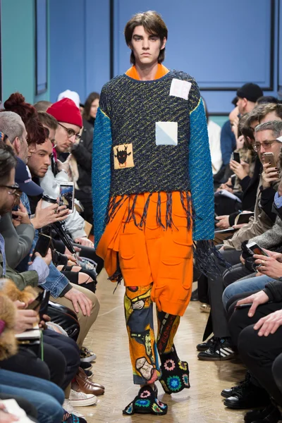 Look 22